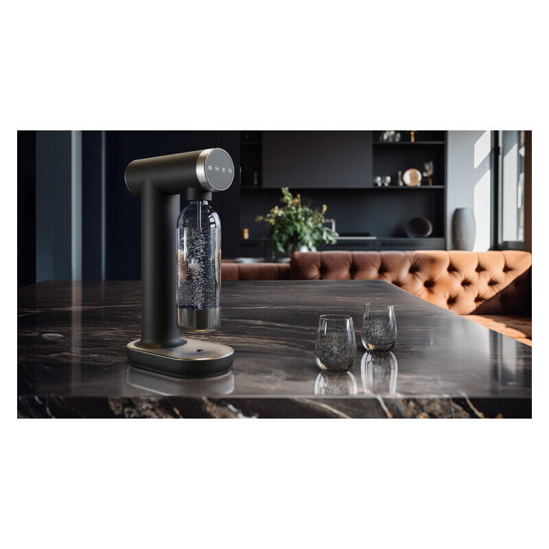 Smeg Sparkling Water & Soda Maker - Matte Black