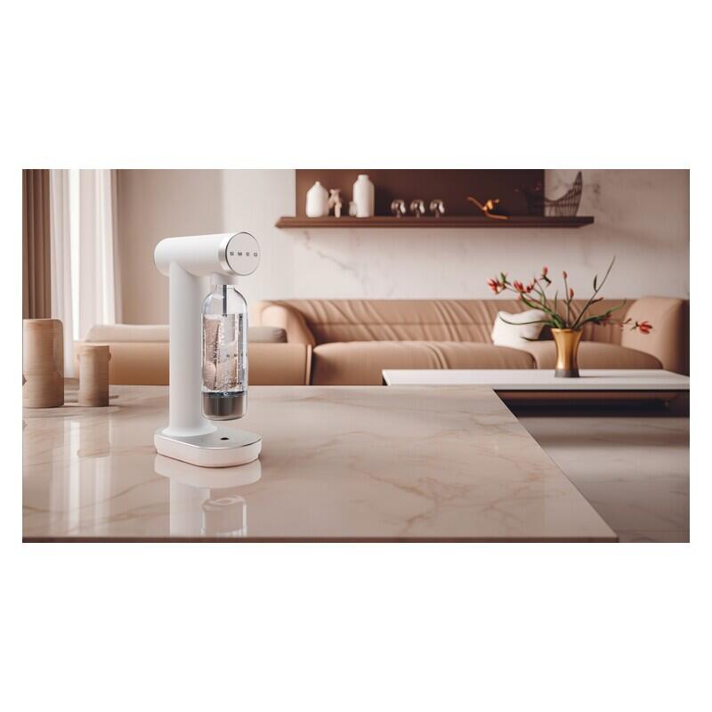 Smeg Sparkling Water & Soda Maker - Matte White