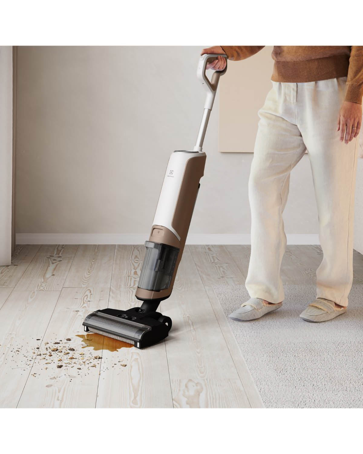 Electrolux UltimateHome 700 Wet & Dry Vacuum