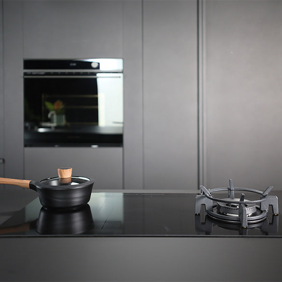 Fisher & Paykel 60cm Series 9 1 Burner + 2 Zone Hybrid Cooktop, 2 SmartZones, Natural Gas