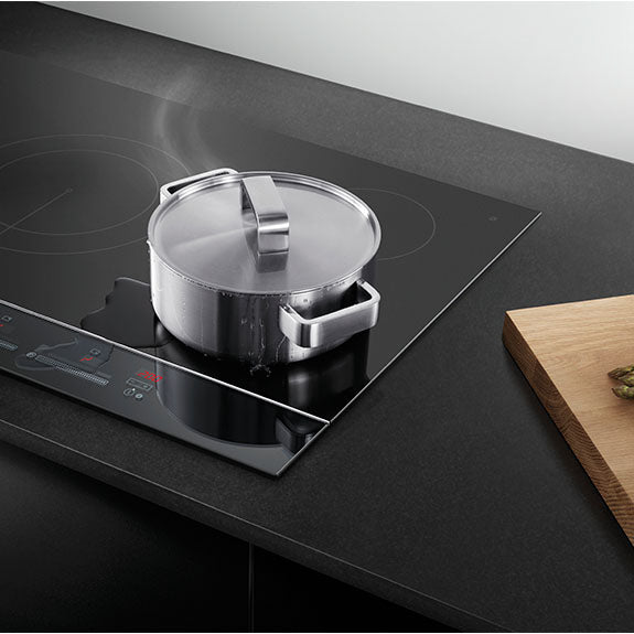 Fisher & Paykel 30cm Induction Cooktop - Black